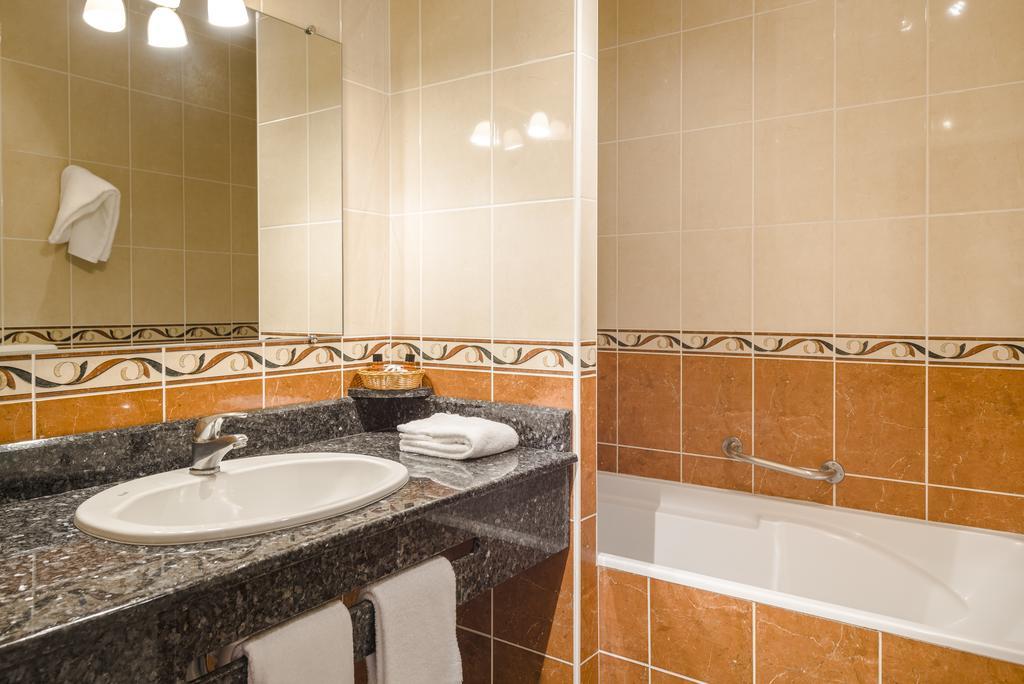 Hotel Minvielle - Residence Les Oliviers Ségos المظهر الخارجي الصورة